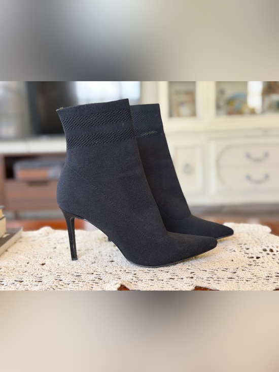 Steve Madden Shoes - Steve Madden Black Knit Sock Ankle Booties with Pointed Toe
